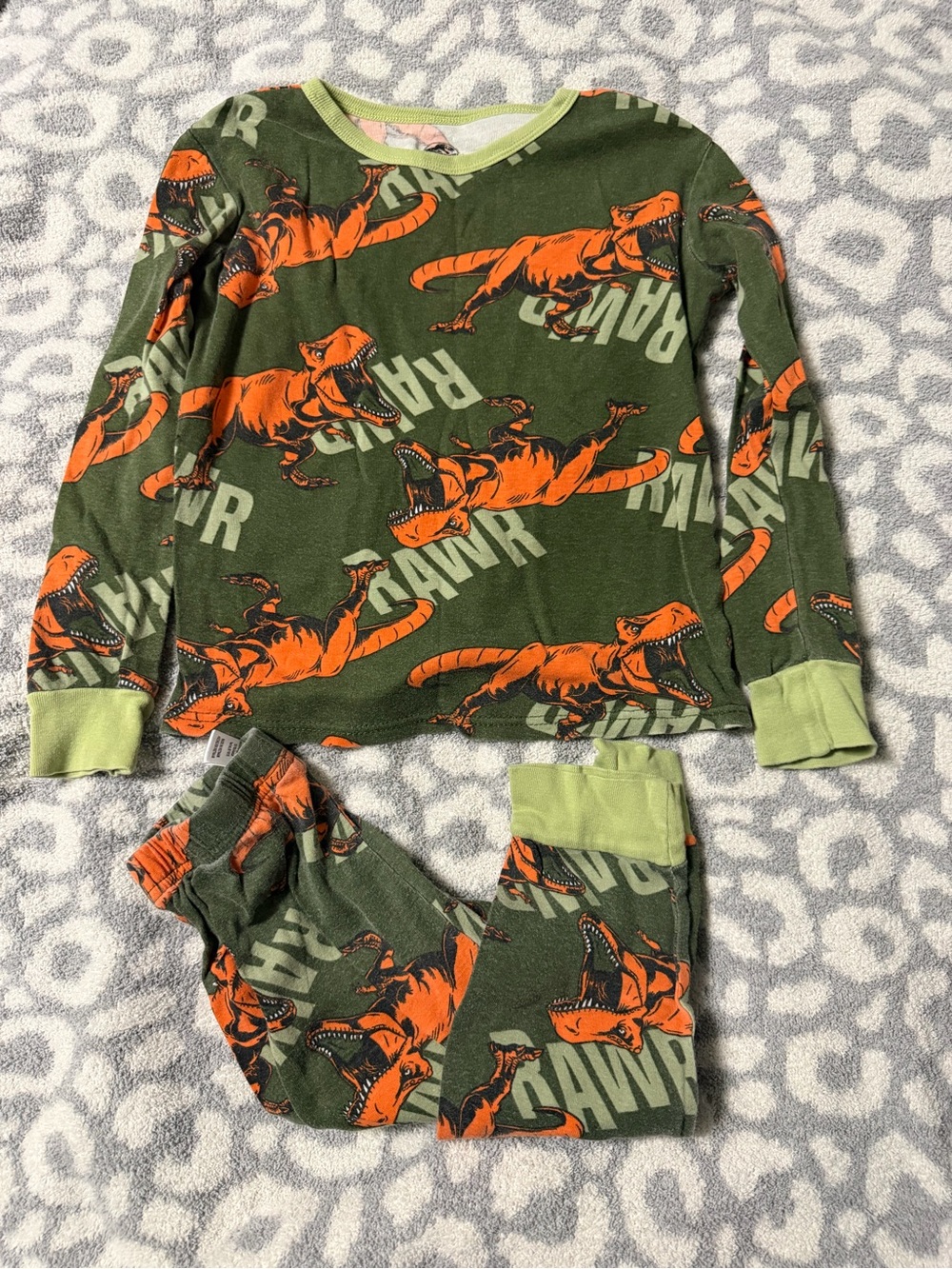 Kids Jurassic World Print Long Sleeve Pajama Set - Green & Orange